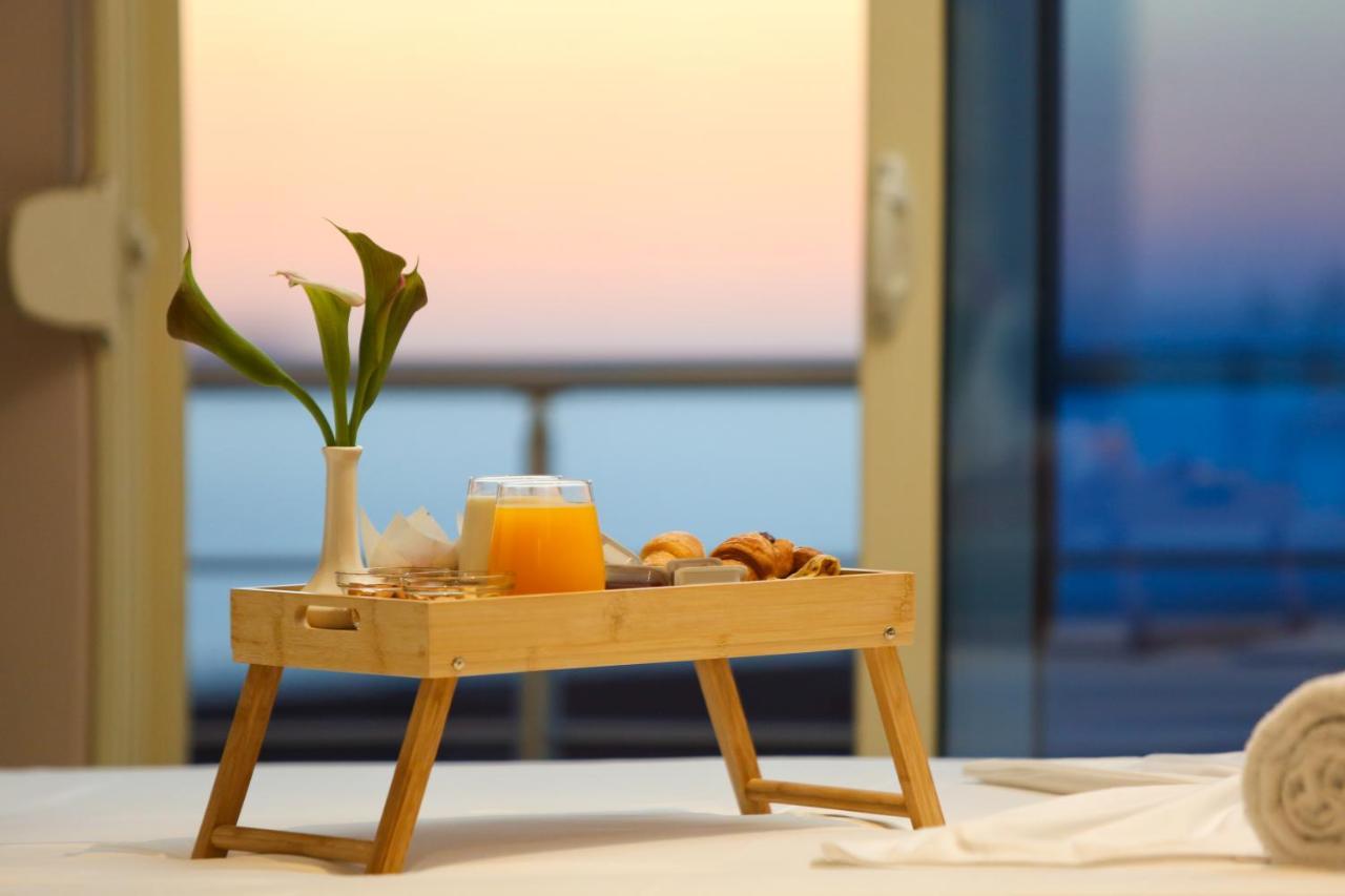 Hotel Aliko Vlorë Esterno foto
