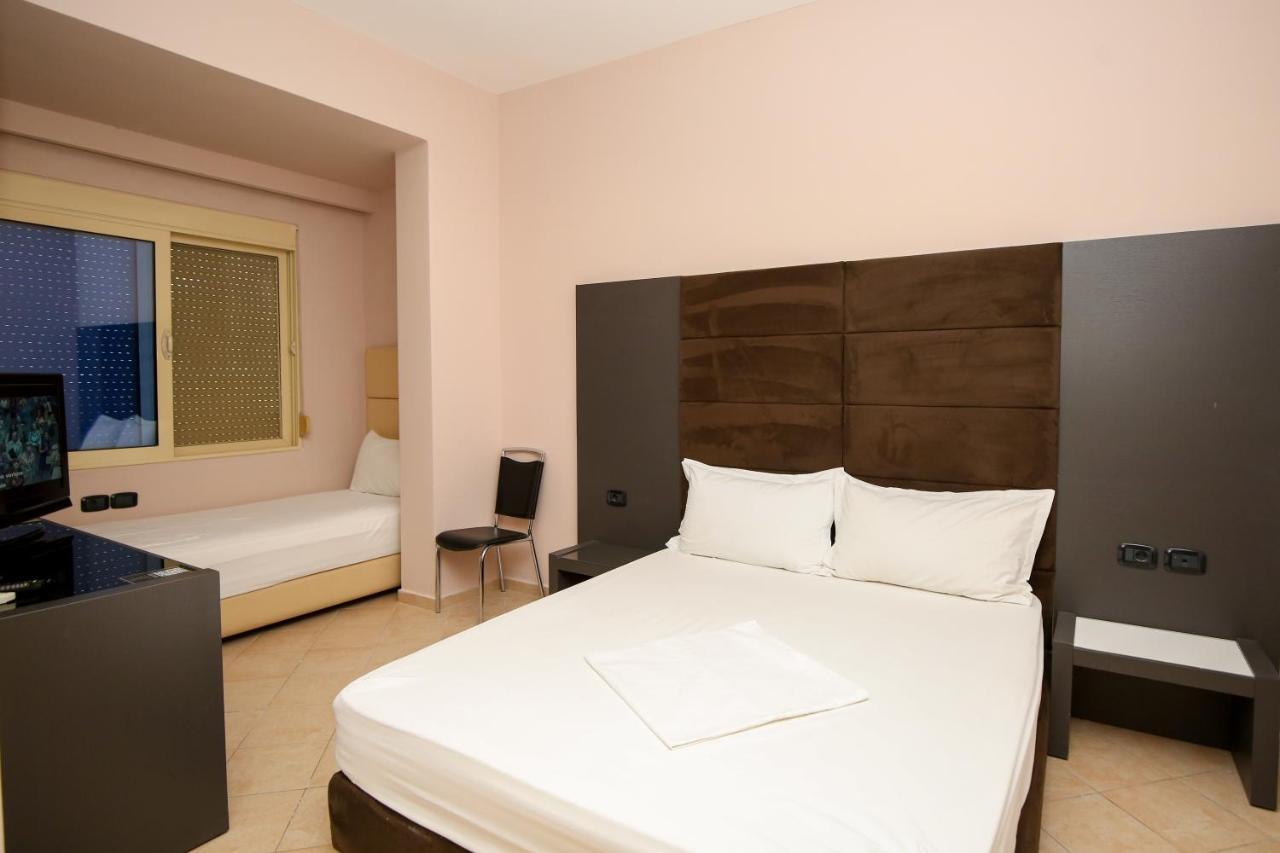 Hotel Aliko Vlorë Esterno foto