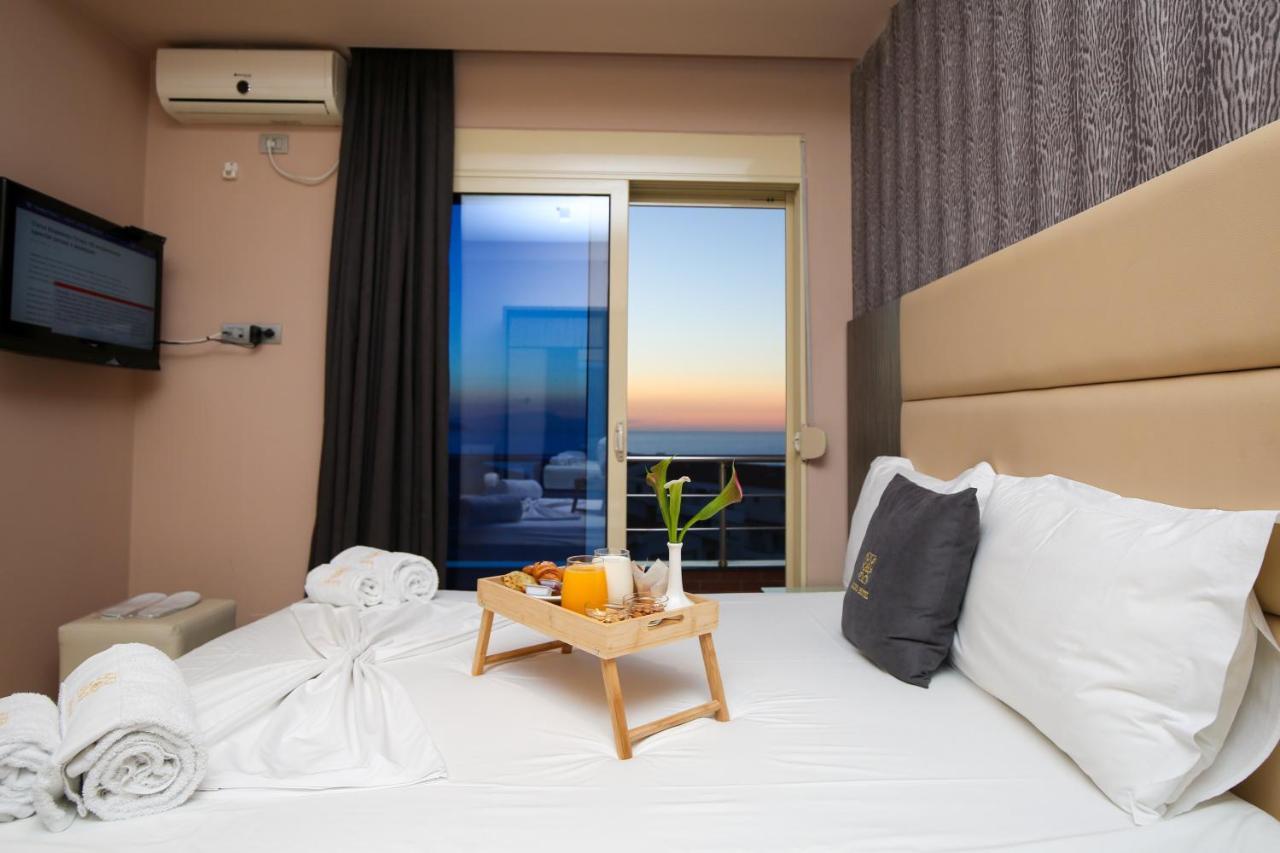 Hotel Aliko Vlorë Esterno foto